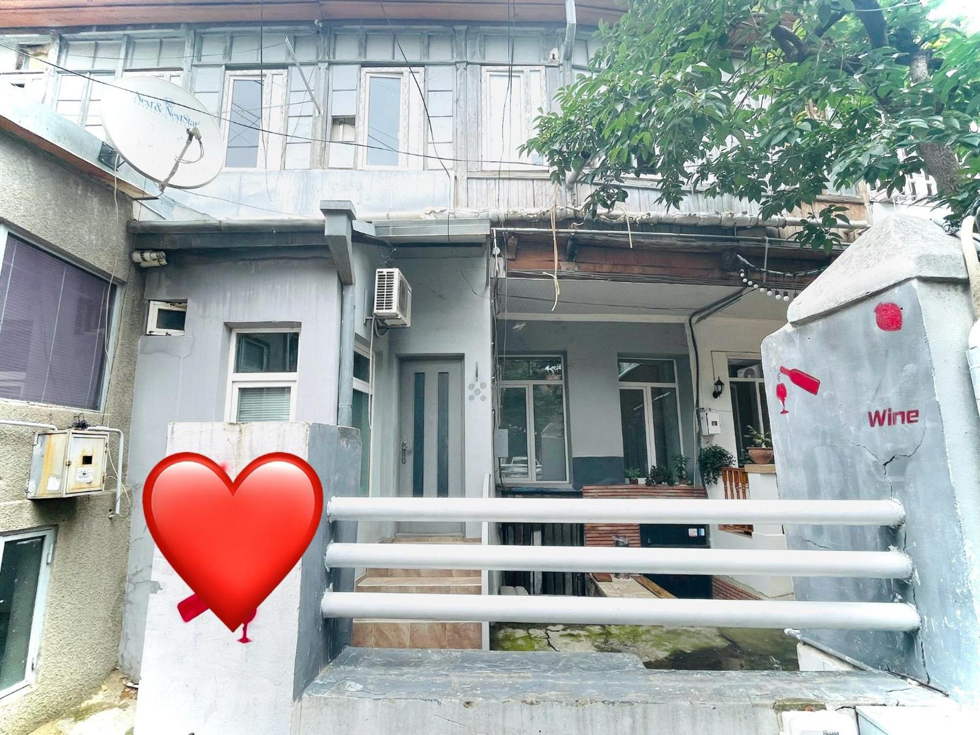 Nutsa'S Apartment In Old 第比利斯 外观 照片